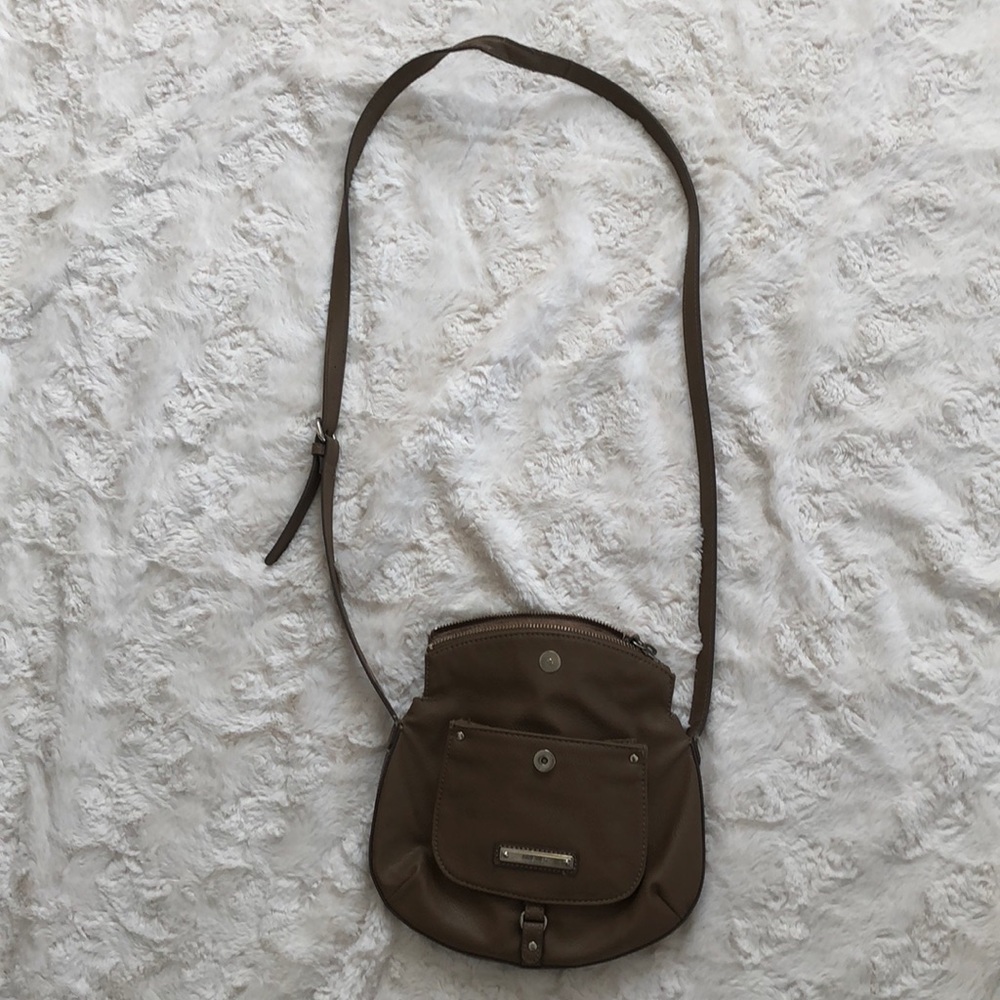 Brown fo-leather Nine West crossbody